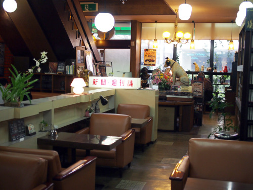 Porn kotorisu:  岡山の至宝「喫茶 東京」が今月末で閉店とのこと。残念です。 photos