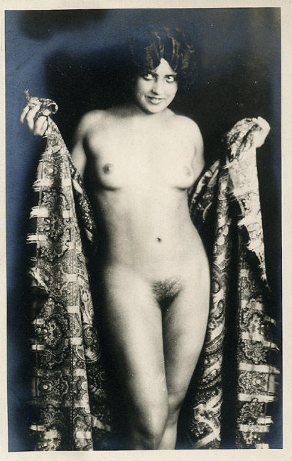 Porn photo  vintage nude - 1920 