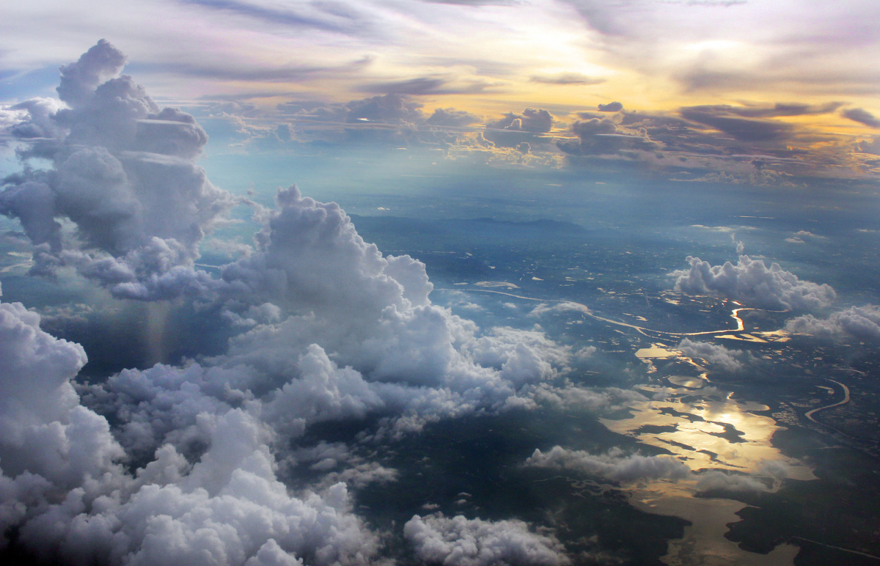 atraversso:Only from the heart can you touch the sky. from 500px &amp; flickr