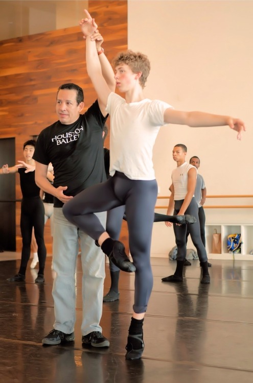 armchairmusings:Dancer: James Potter Teacher: