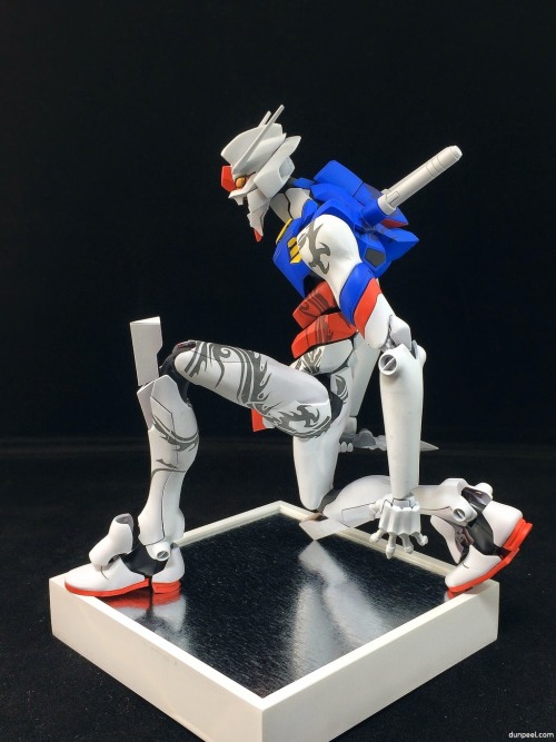 unknown999:   Gundam x Evangelion: White Devil of E.F.S.F Ver. 1.5 - Custom Build  Modeled by Dunpeel (via Gundam x Evangelion: White Devil of E.F.S.F Ver. 1.5 - Custom Build) 