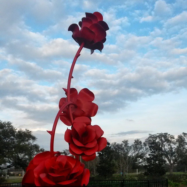 Incredible #roses #sculpture in #citypark #nola #NewOrleans #rose #metalwork #moma