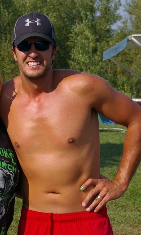 male-and-others-drugs:  Luke Bryan shirtless porn pictures