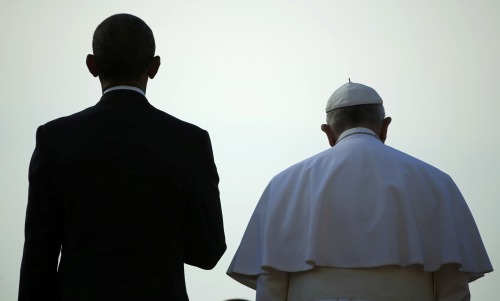 yahoonewsphotos:Pope Francis visits Washington, D.C.U.S. President Barack Obama stands with Pope Fra