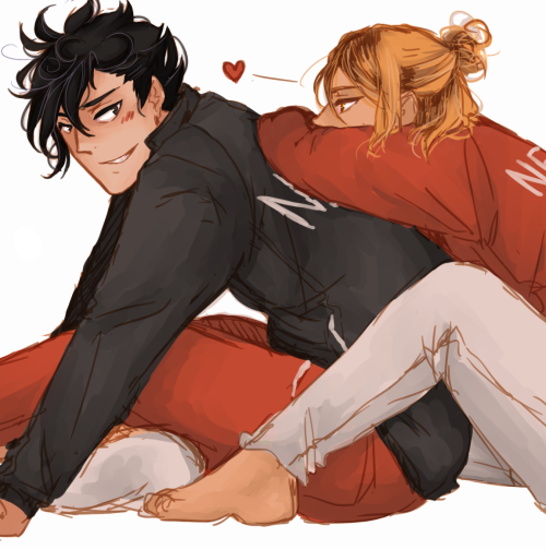 panoramanda:  ANOTHER KUROKEN PICTURE~~~Kenma is quickly rising to my top 3 fave characters. He is adorbs. Everyone is always drawing Kuroo as an arrogant bastard, which may be sexy and all but i like his true dorky self more ;-; 