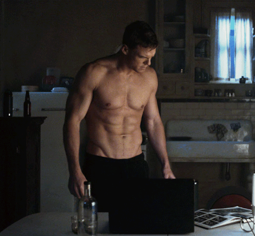 ALAN RITCHSON As Hank Hall / HawkTitans (2018) Season 1 Episode 9: Hank And Dawn