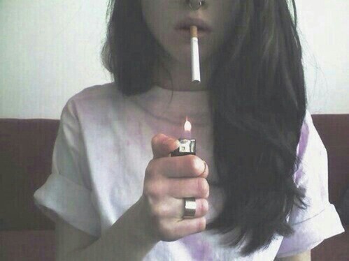 capngeena: Sad cigarette. 