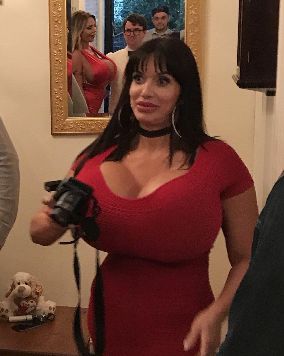 ilovebigfakeboobs:  join my Flickr Fan Clubs. (you must be a member of Flickr if