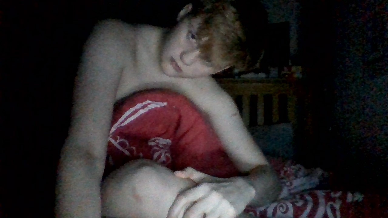 dvd-n:hello! my names leon and i am a pre t trans guy from ireland!im gladly participating