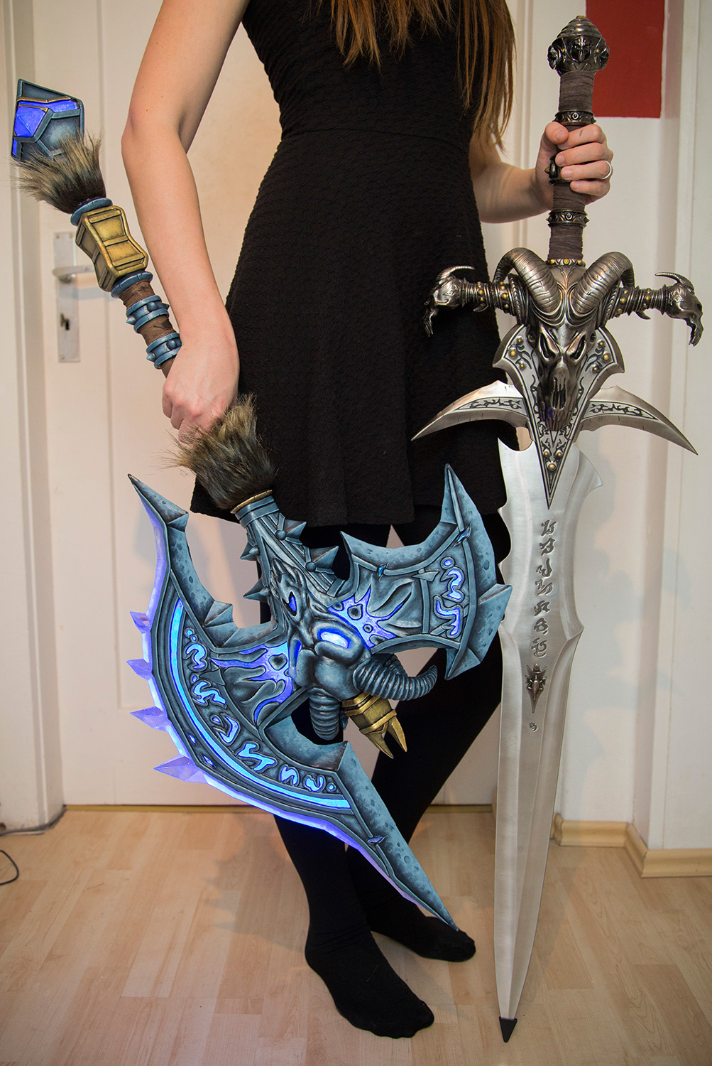 nerdsandgamersftw:  kamuicosplay:   My Shadowmourne Making of!  Check out www.facebook.com/kamuicos