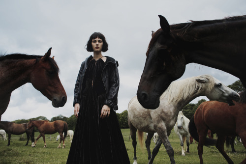 Grey Magazine Fall 2014 ‘Post Rave‘ Model: Vittoria Ceretti Photographer: Fanny Latour-L
