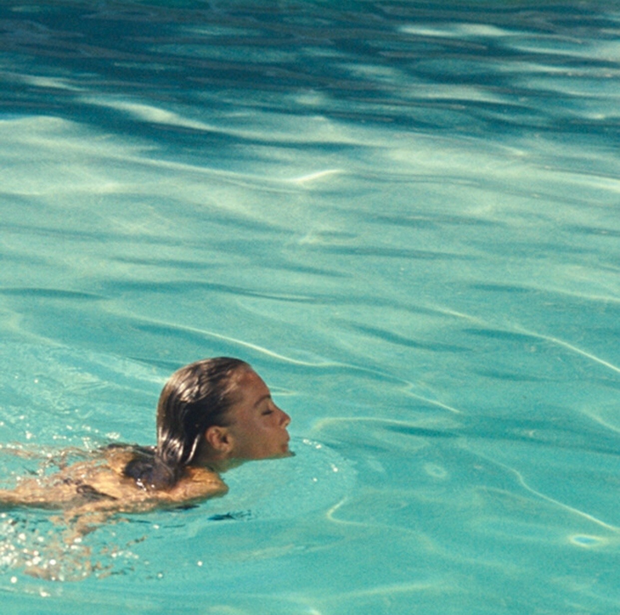 projecteur:  Romy Schneider in ‘La Piscine’ (1969)  Director Jacques Deray
