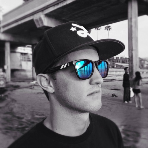 biblogdude:  Fuck yeah! I miss a bud who going to the game then coming back and fucking!