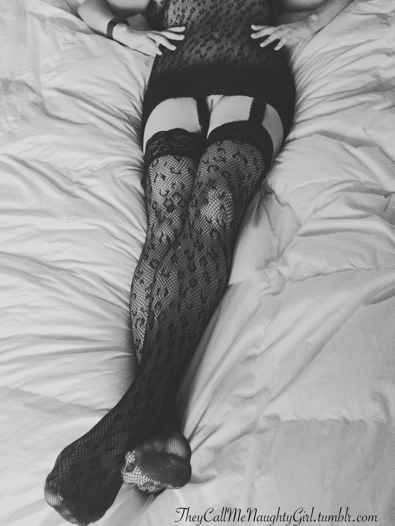 theycallmenaughtygirl:  Stocking legs beckon you to come closer…Body Stocking from