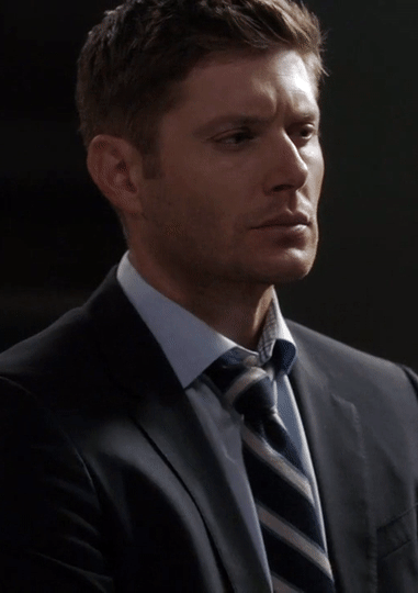 thehunterbrothers:Dean’s outfits part 2 (12x05)  ( part 1 )
