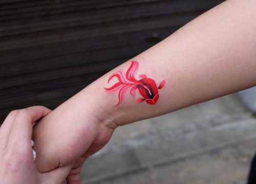 mymodernmet: Delicate Tattoos Inspired by Nature Colorfully Adorn the Skin