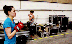 awesomelordanonymous:  Daisy Ridley training for Star Wars