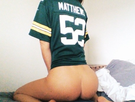 thecouplenextd00r:  my idea of ‘fantasy football’ ;)  ~wifey