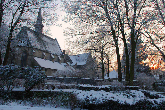 brutalgeneration:  Chapelle Sainte Marie la Misérable… by Vainsang on Flickr.