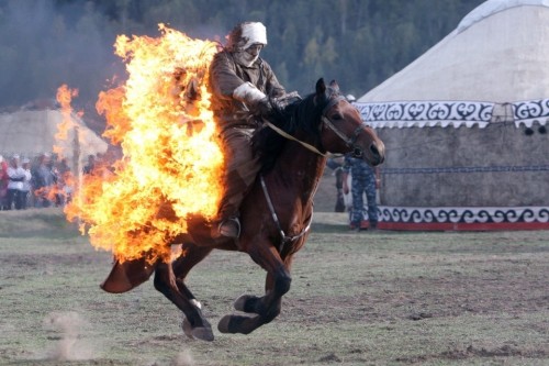 katnissthedemigod:derinthemadscientist:songs-of-the-east: Scenes from the 2016 World Nomad Games