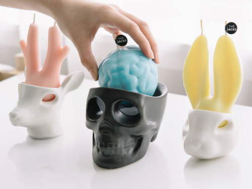 boredpanda:Creative Candles Cry Scented Tears When They Burn