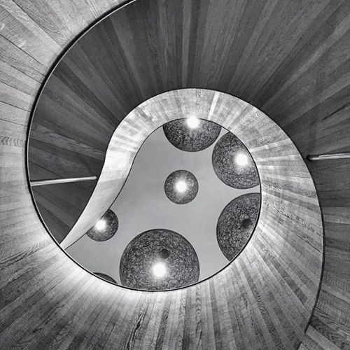 theonlymagicleftisart:Black and white architectural photography by Lex Lexie.