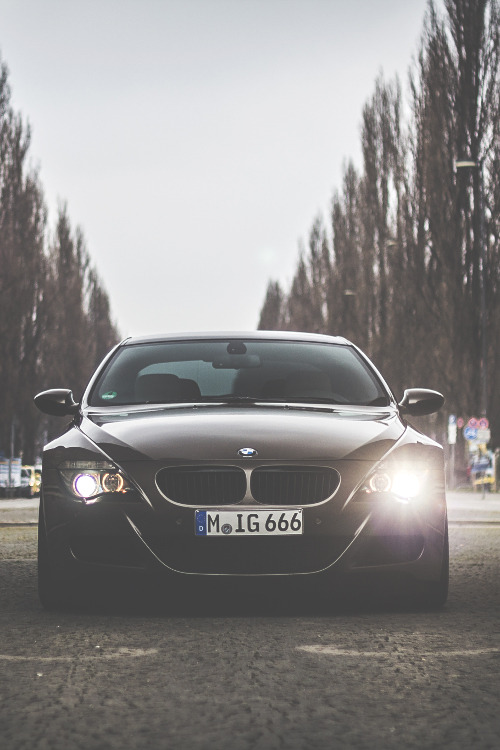 supercars-photography:  Look into my eyes - BMW ///M6