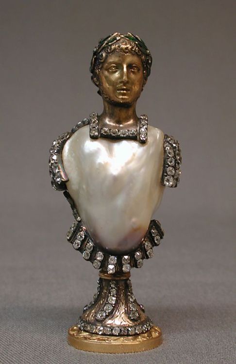 ganymedesrocks:  Late Renaissance to Baroque Pearl, fashioned into a Seal, set with Diamonds into Silver and Gilt Bronze Mounts. Courtesy of Sotheby’s 
