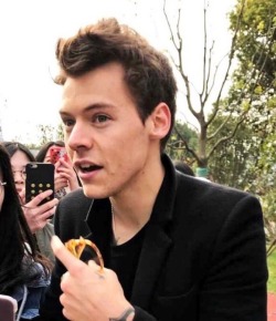 theharrydaily:  Shanghai 19/11