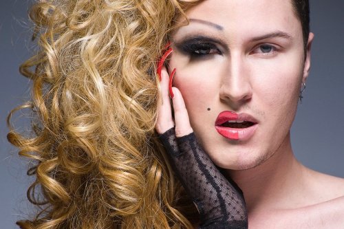 ghastderp: cactoids: New York-based photographer Leland Bobbé has captured portraits of drag 