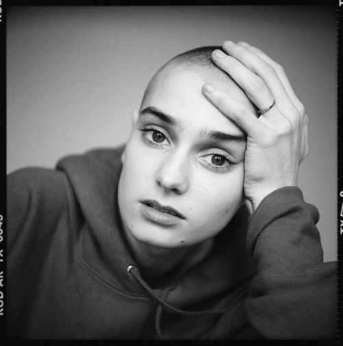 axon-axoff:Sinead O'Connor by Andrew Catlin, May 1988