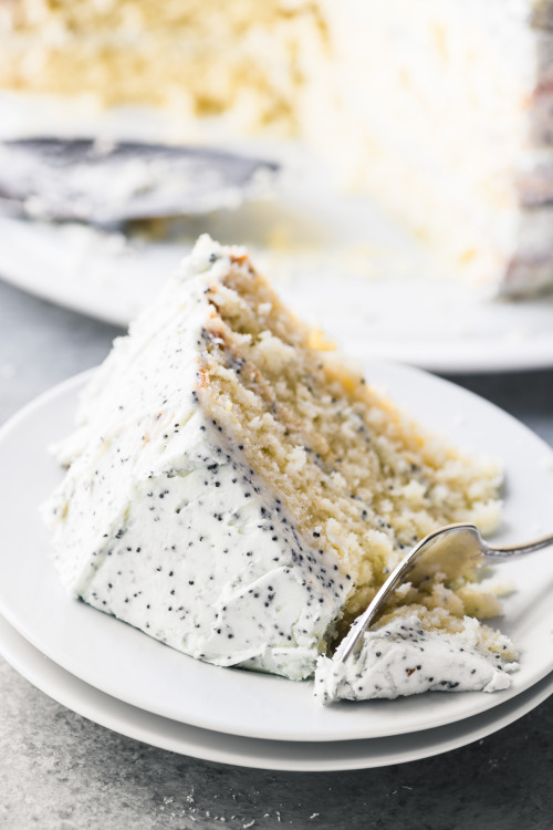 sweetoothgirl: Lemon Layer Cake with Lemon Poppy Seed Buttercream