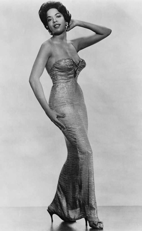 behindthegrooves:Singer and actress Della Reese (born Delloreese Patricia Early in Detroit, MI) - Ju