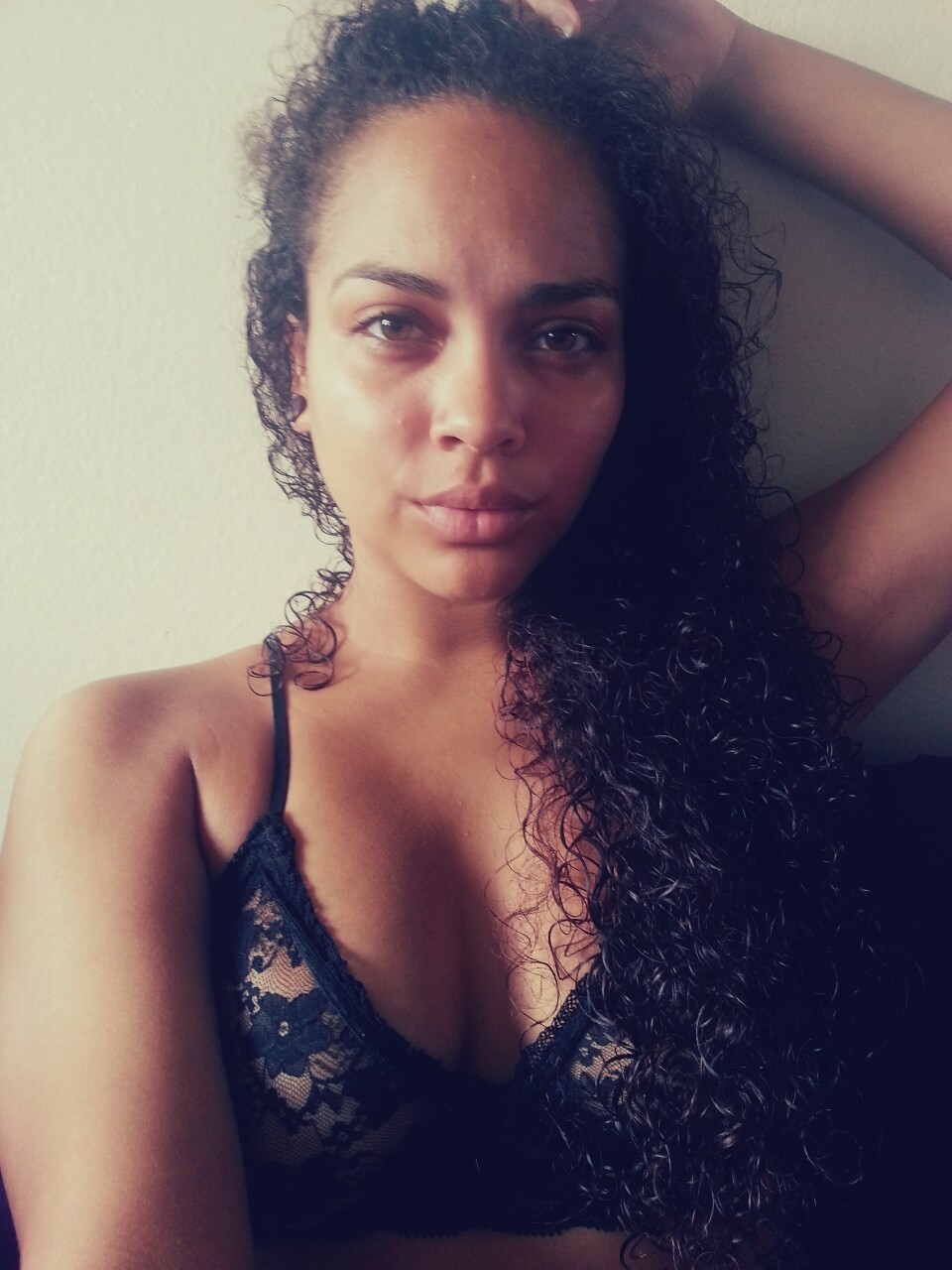 👑
