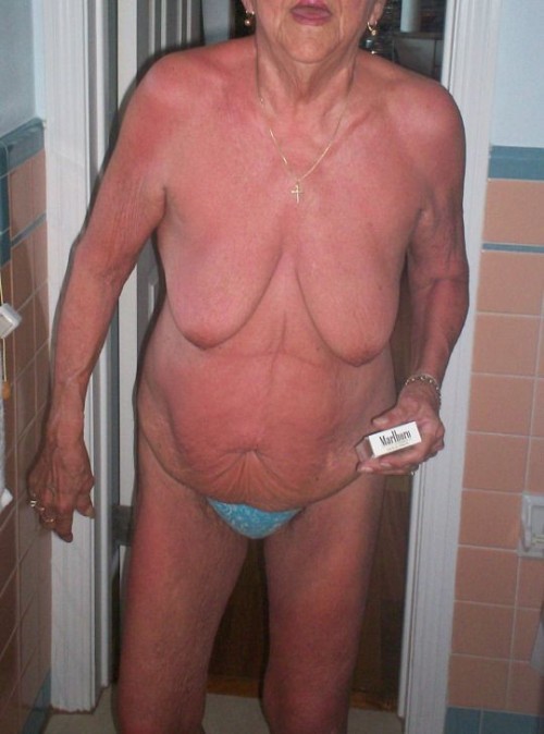 grannycuntlover: Mature body.