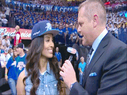 skydigginsxo:  okc/memphis game  she&rsquo;s wearing the wrong hat though smh but I&rsquo;ll let it slide lol