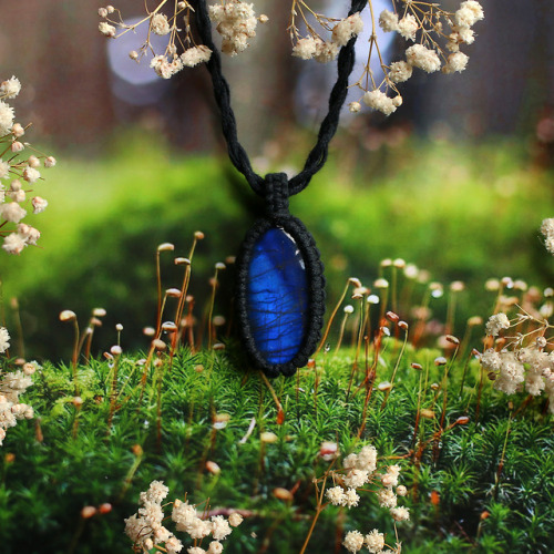 This most beautiful macrame labradorite necklace is made with soft cotton by the wonderful and talen