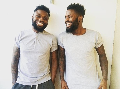 DaManzizila Twins