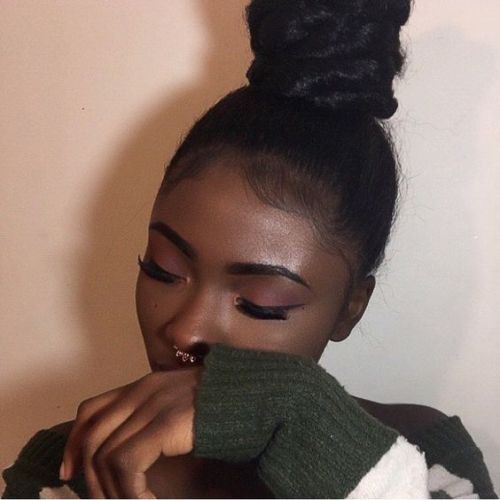naturalhairqueens:  omg her skin and her baby hairs and her makeup and her hair and just HER