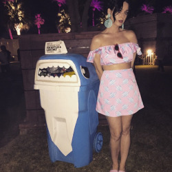 iheartkatyperry: @katyperry: Spotted @leftshark doing community service @coachella 😕