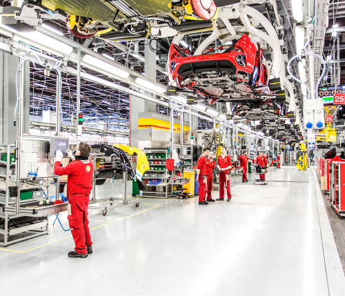bobbycaputo:  A Rare Peek Inside the Famed Factory Where Ferraris Are Born Big automakers like Toyota and General Motors sell millions of cars each year. Niche brands like Porsche move about 35,000. Ferrari sells about one-fifth of that. But the famed