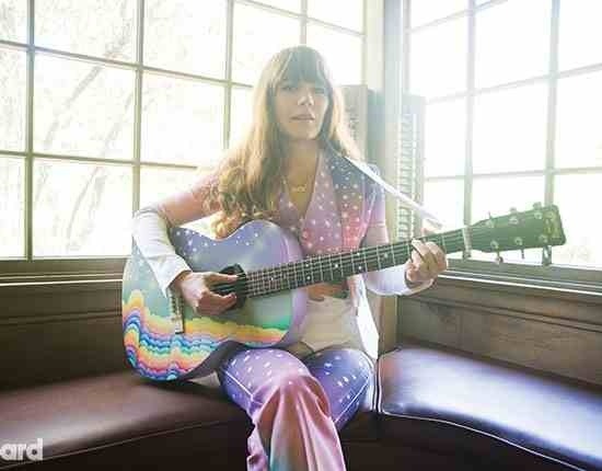 fatmanatee:
“ jenny lewis, aka yung lisa frank, aka #peakvibes, aka summer all year
”