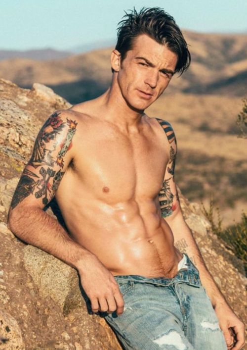 sexysweetguycandy:  Drake Bell