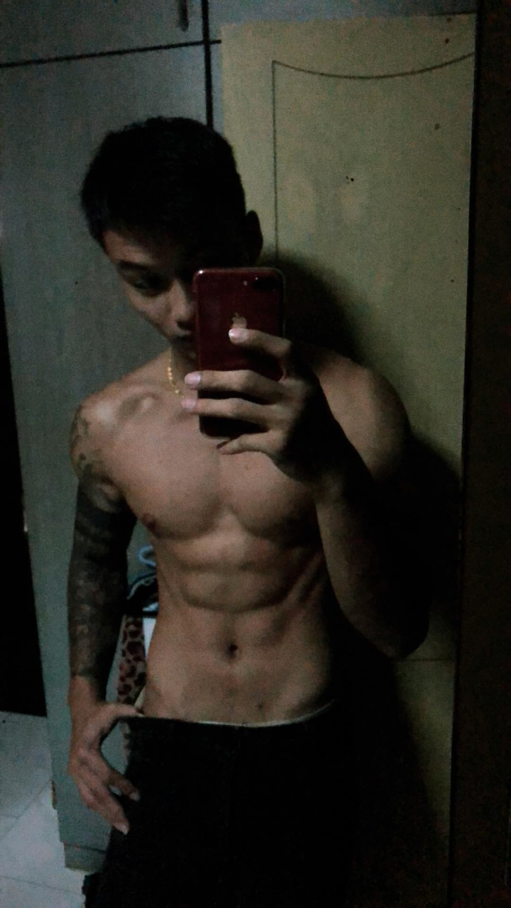 shavedarmpitsareyummy: forbiddensarang:       such cutie ;-;   Shaved pits, mmmmmm
