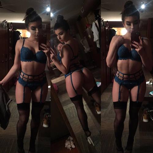 stripper-locker-room:  swoleprincesa