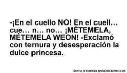 s-u-i-c-i-d-e-teen:  nacer-es-morir:Ctm dndkdksmsmskmss x_x Mi reacción cuando me dan besos, caricias o roses en el cuello.