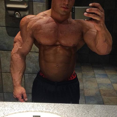 bodybodyman:  Anthony Petrella 
