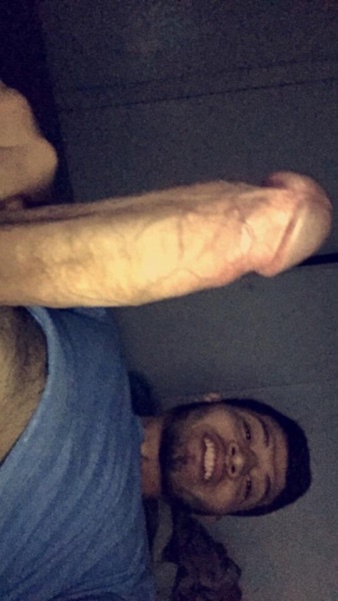 betosbackalley:  Beto’s Cornerhttp://betosbackalley.tumblr.com