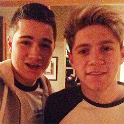 eroticaremix1:  Niall at a pub 19/1/14 x/x/x/x 