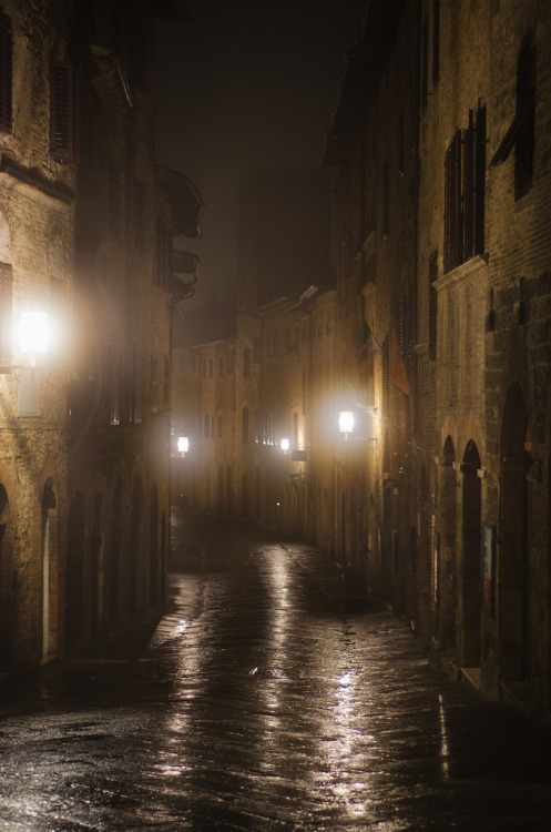 breathtakingdestinations:San Gimignano - Tuscany - Italy (von DanJLove)